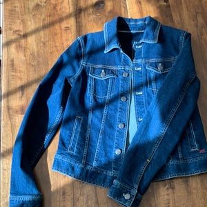 Denim Jacket with stretch